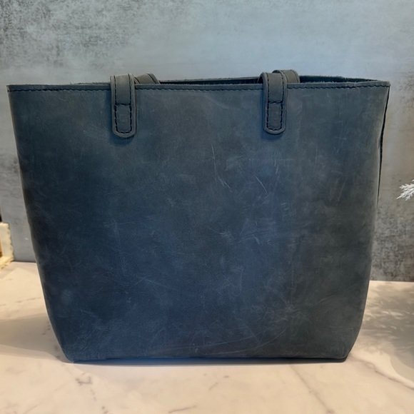 Portland Leather Storm Medium Crossbody - Picture 2 of 9